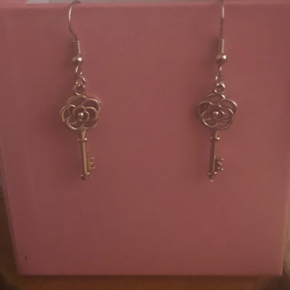Handmade Brand New Tibetan Rose Key Earrings - Picture 2 of 4